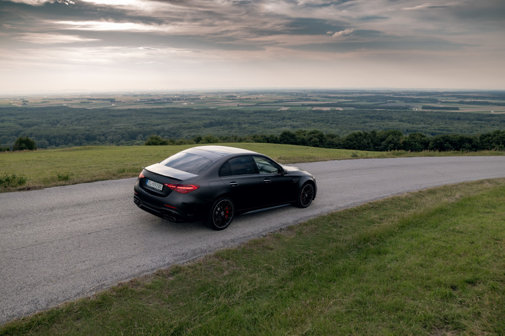 Mercedes-AMG C 63 S E Performance